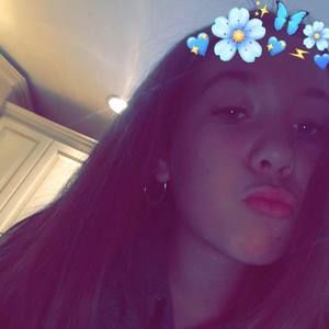 Meet your Posher, Olivia